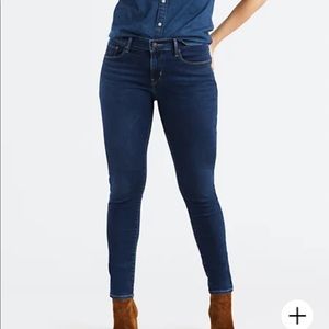 women's levi's curvy jeans